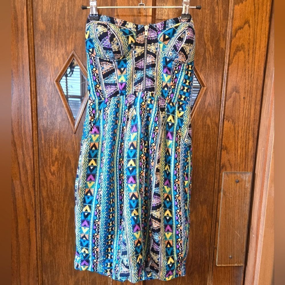 Forever 21 Strapless Corset Geometric Print with Built in Bra SMALL